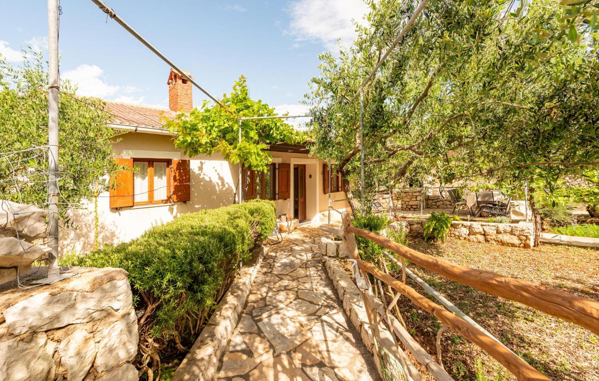 Beautiful Home In Novalja With Wifi Exterior photo